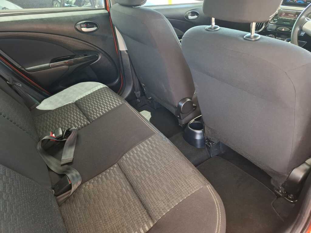 TOYOTA ETIOS - Image 9