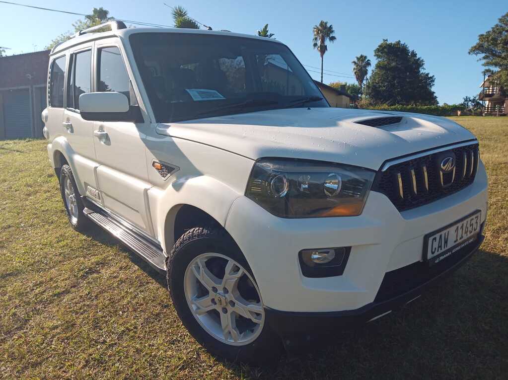 2017 Mahindra Scorpio 2.2 CRDe mHawk 8 Seater S10