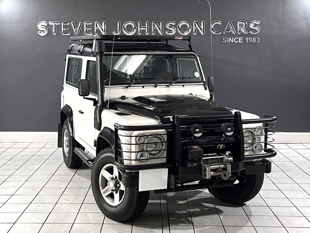 Land Rover Defender 90 Puma Station Wagon