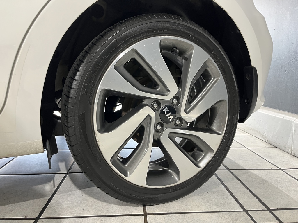 Thumbnail Image Thumbnail Image