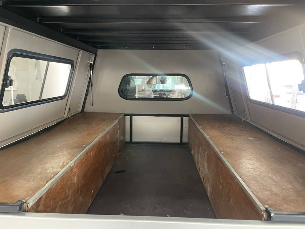2022 VOLKSWAGEN TRANSPORTER, White, 203000Kms, Automatic, Bakkie Double Cab, Diesel, R399 900, Worcester