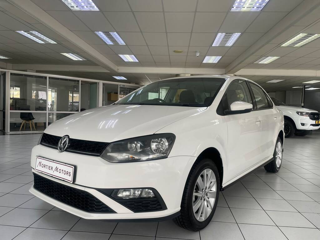 2020 VOLKSWAGEN POLO CLASSIC, White, 121858Kms, Manual, Sedan, Petrol, R199 900, Worcester