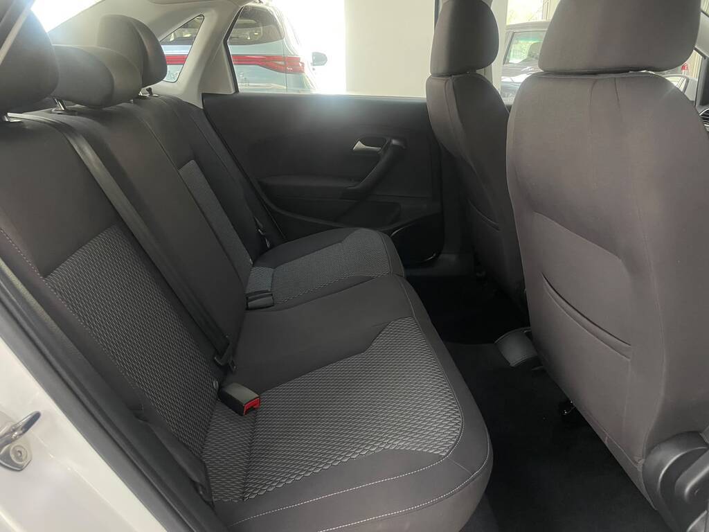 2020 VOLKSWAGEN POLO CLASSIC, White, 121858Kms, Manual, Sedan, Petrol, R199 900, Worcester