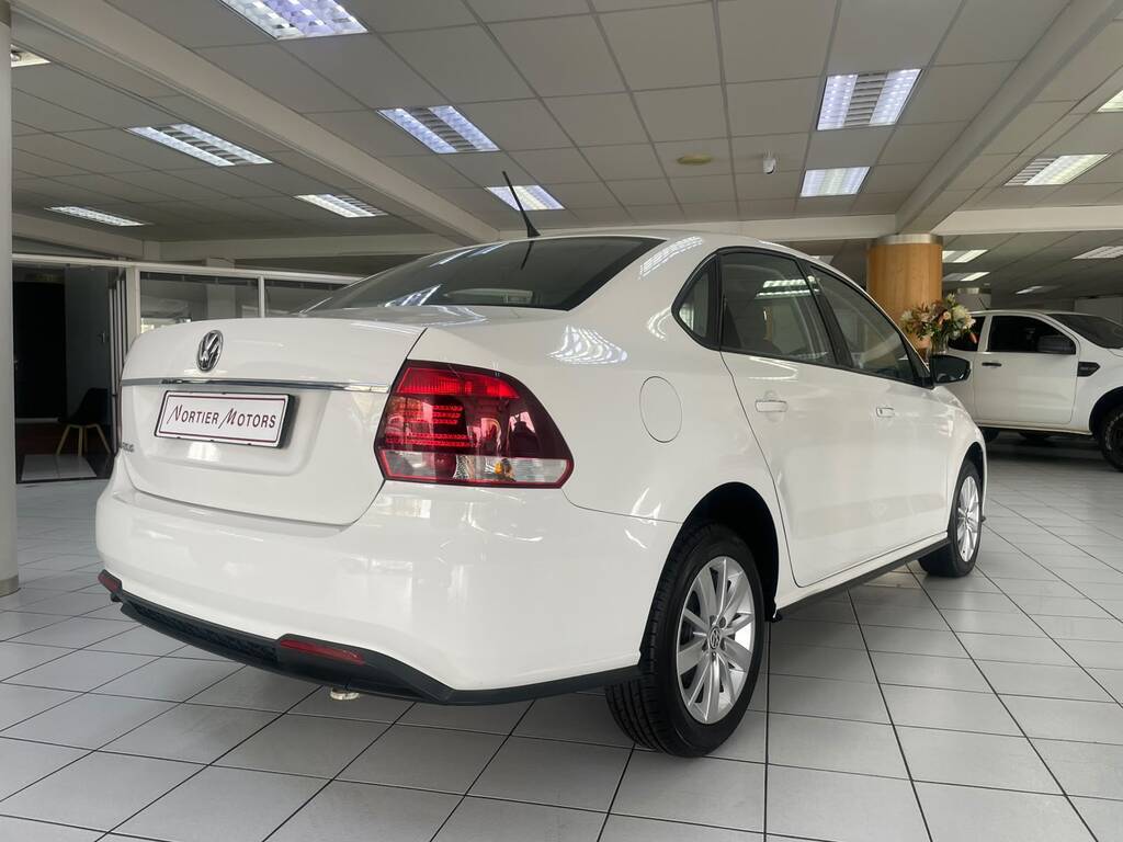2020 VOLKSWAGEN POLO CLASSIC, White, 121858Kms, Manual, Sedan, Petrol, R199 900, Worcester
