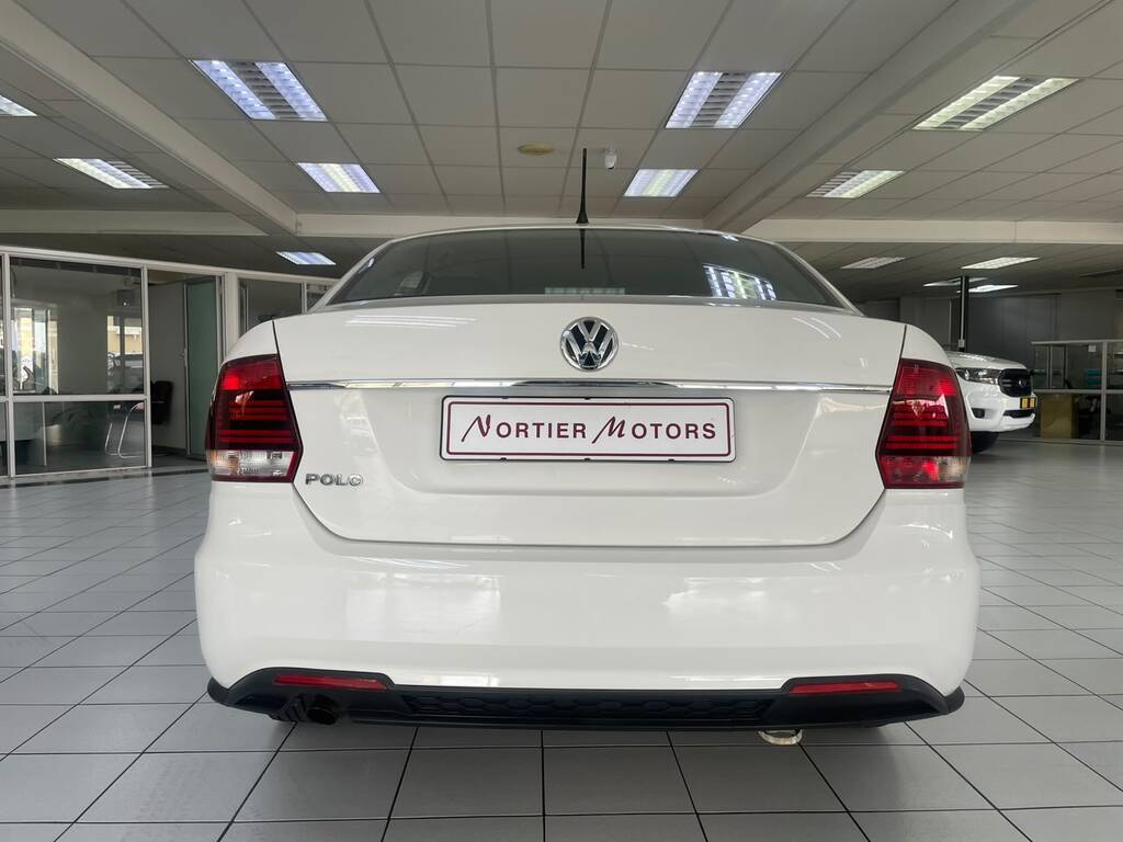 2020 VOLKSWAGEN POLO CLASSIC, White, 121858Kms, Manual, Sedan, Petrol, R199 900, Worcester