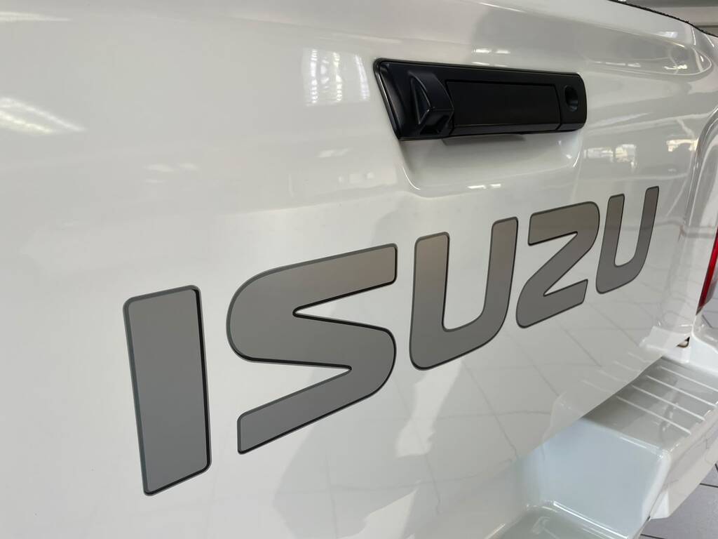 2023 ISUZU D-MAX, White, 167000Kms, Manual, Bakkie Double Cab, Diesel, R349 900, Worcester
