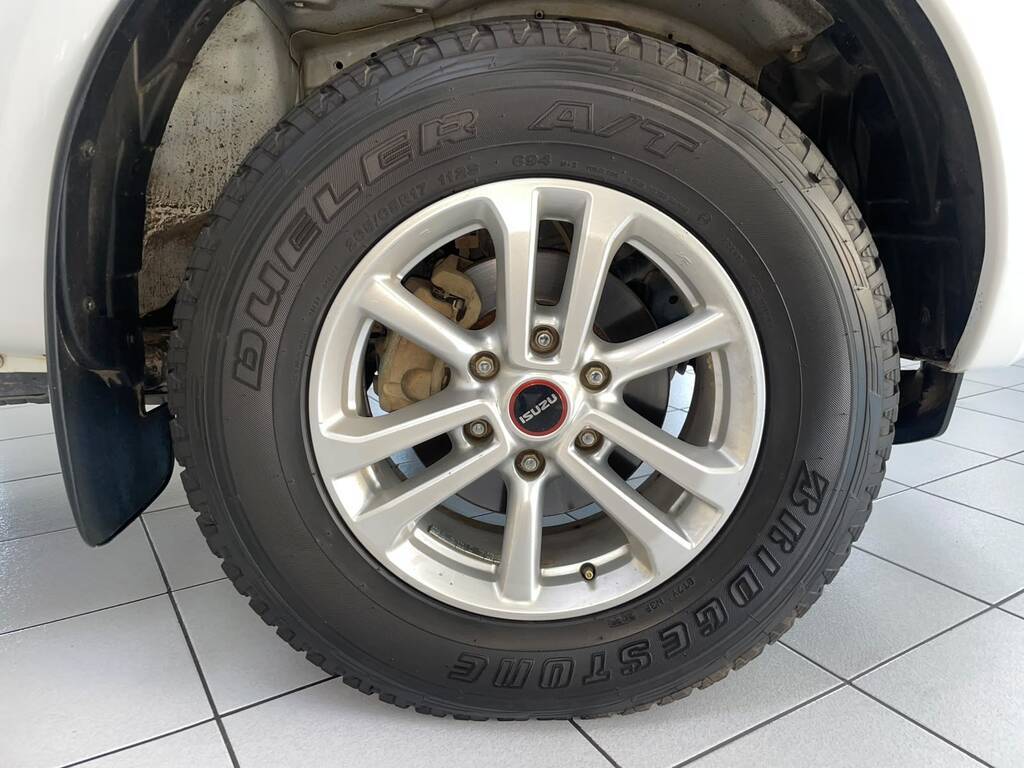 2023 ISUZU D-MAX, White, 167000Kms, Manual, Bakkie Double Cab, Diesel, R349 900, Worcester