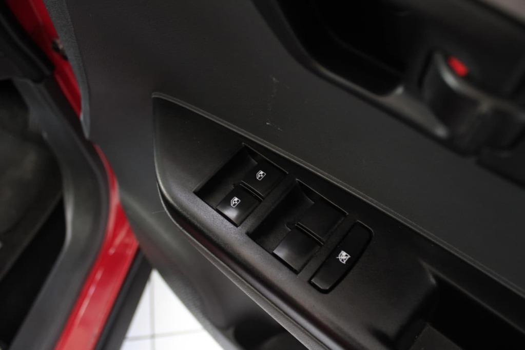 2020 MAHINDRA KUV 100, Red, 94000Kms, Manual, SUV, Petrol, R159 900, Worcester