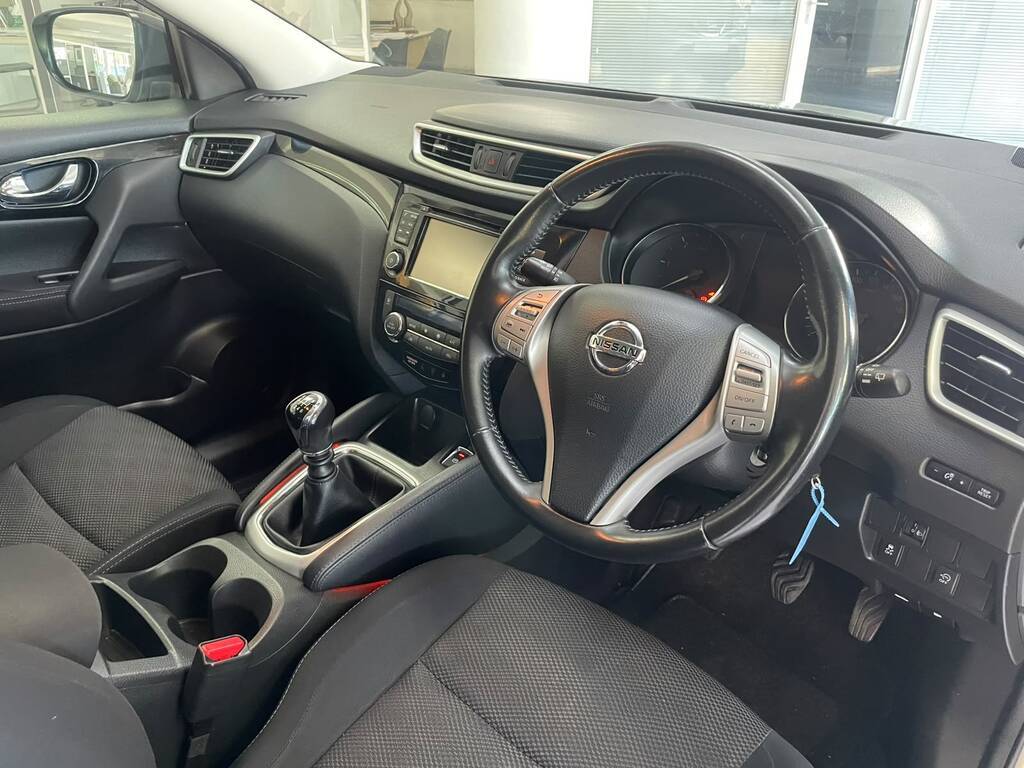 2018 NISSAN QASHQAI, Silver, 142000Kms, Manual, SUV, Diesel, R169 900, Worcester