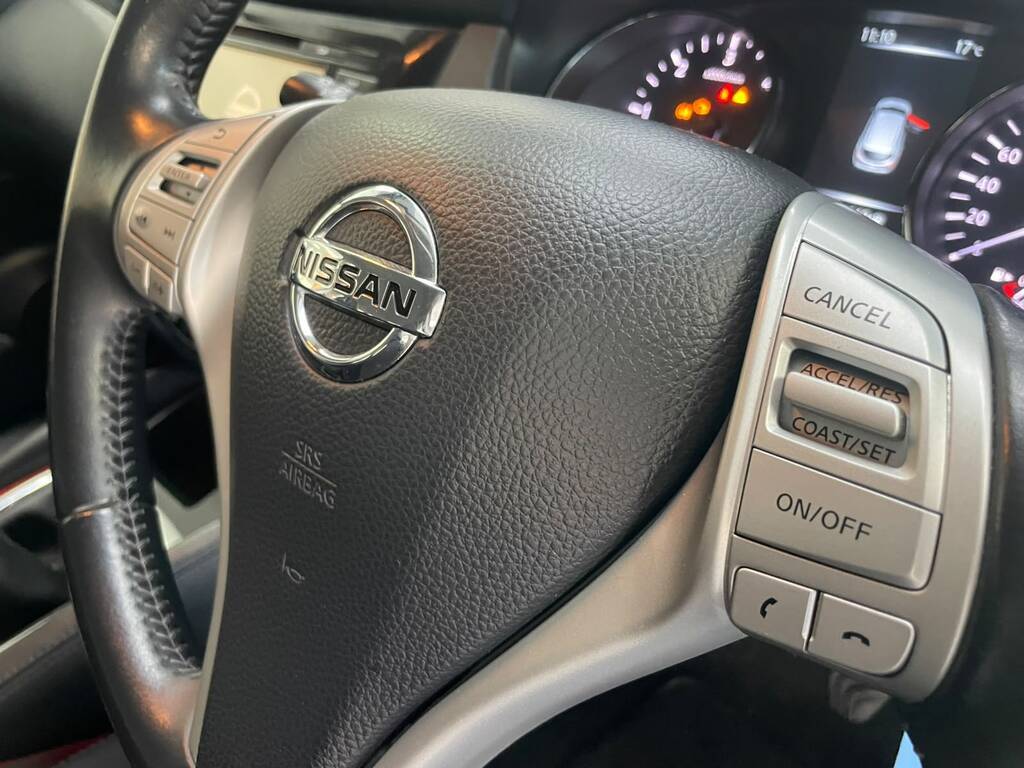 2018 NISSAN QASHQAI, Silver, 142000Kms, Manual, SUV, Diesel, R169 900, Worcester