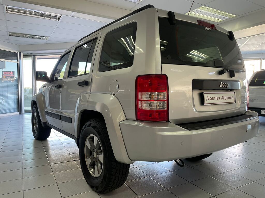 2009 JEEP CHEROKEE, Silver, 144490Kms, Automatic, SUV, Petrol, R129 900, Worcester
