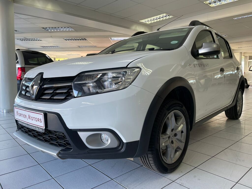 2018 RENAULT SANDERO, White, 120081Kms, Manual, Hatchback, Petrol, R139 900, Worcester