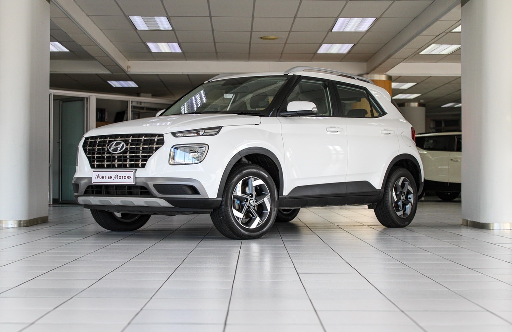 HYUNDAI VENUE - Image 2