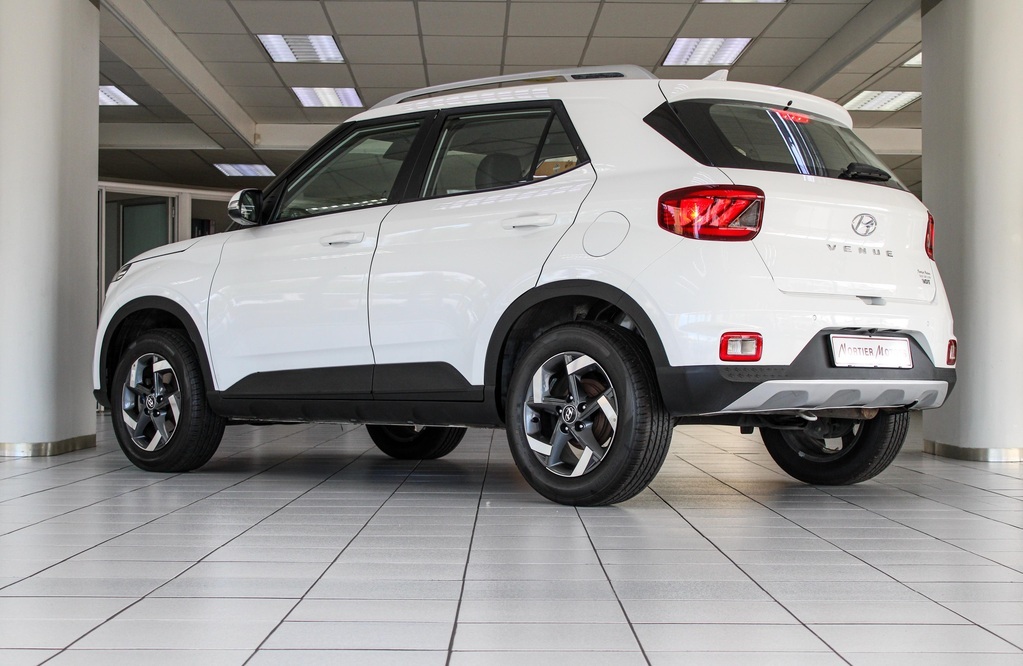 HYUNDAI VENUE - Image 4