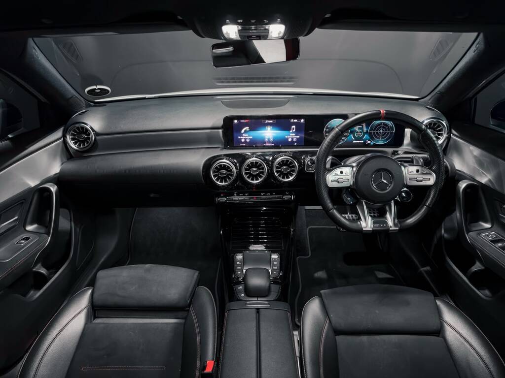 MERCEDES-BENZ AMG A35 4MATIC