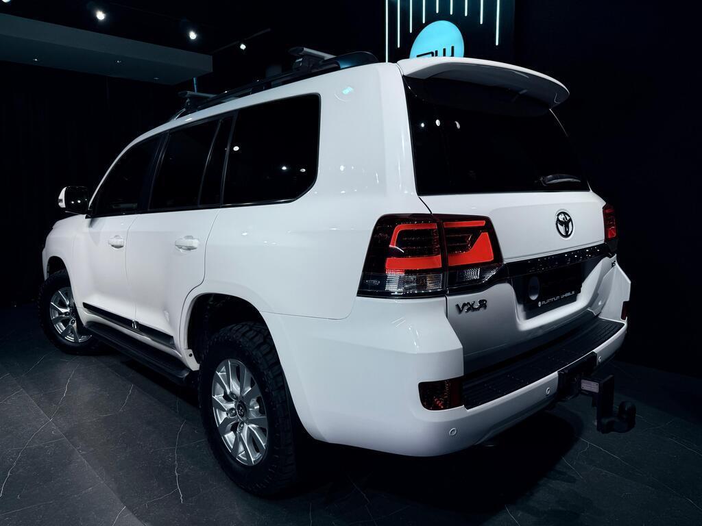 TOYOTA LAND CRUISER 200 V8 4.5D VX-R A/T