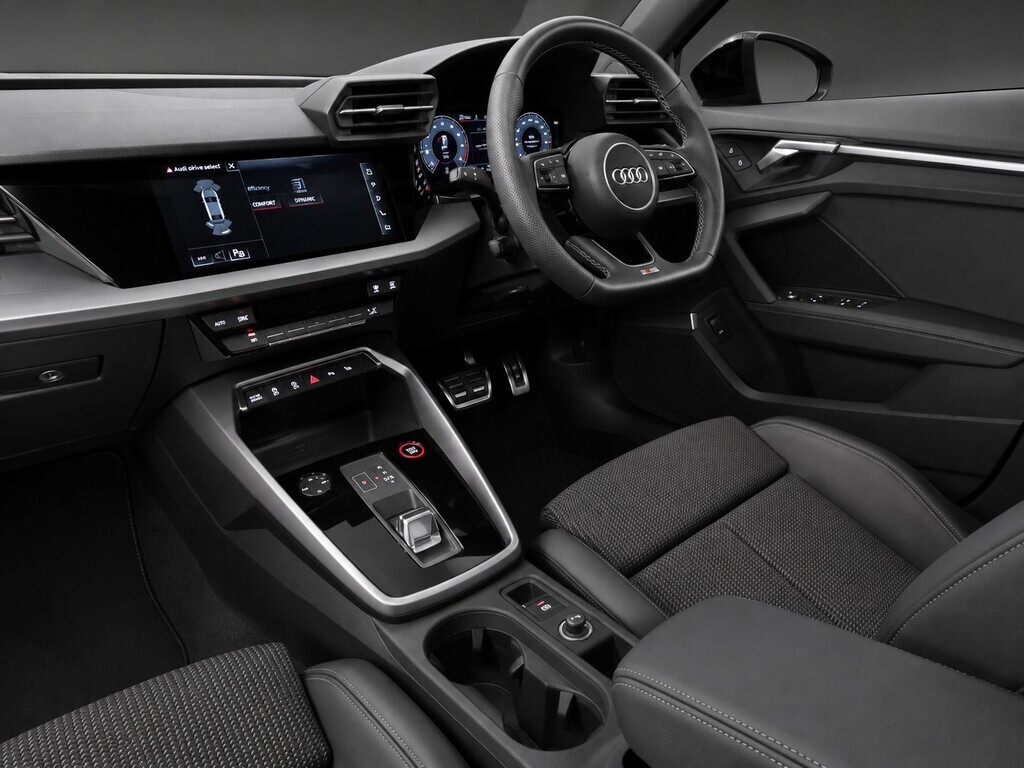 AUDI S3 QUATTRO STRONIC