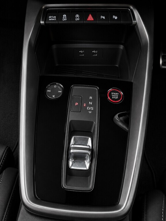 AUDI S3 QUATTRO STRONIC