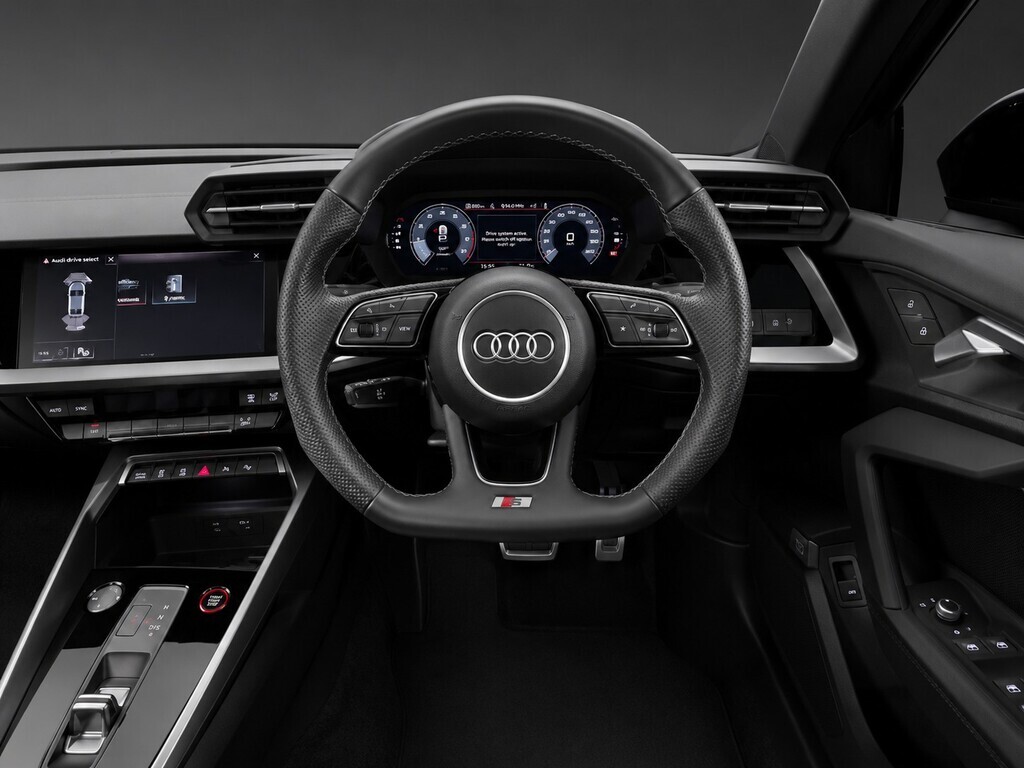 AUDI S3 QUATTRO STRONIC