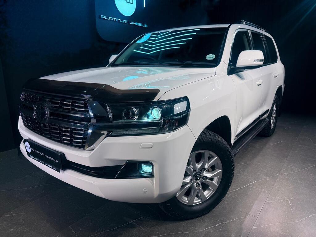 TOYOTA LAND CRUISER 200 V8 4.5D VX-R A/T