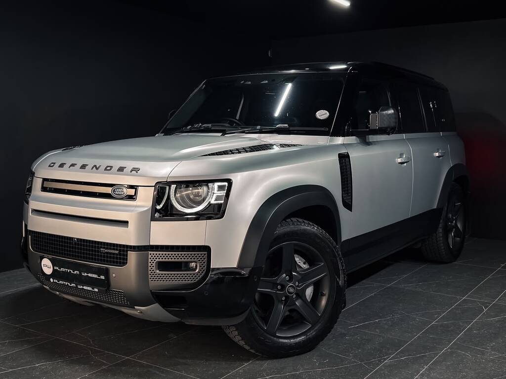 LAND ROVER DEFENDER 110 D300 SE X-DYNAMIC (221KW)
