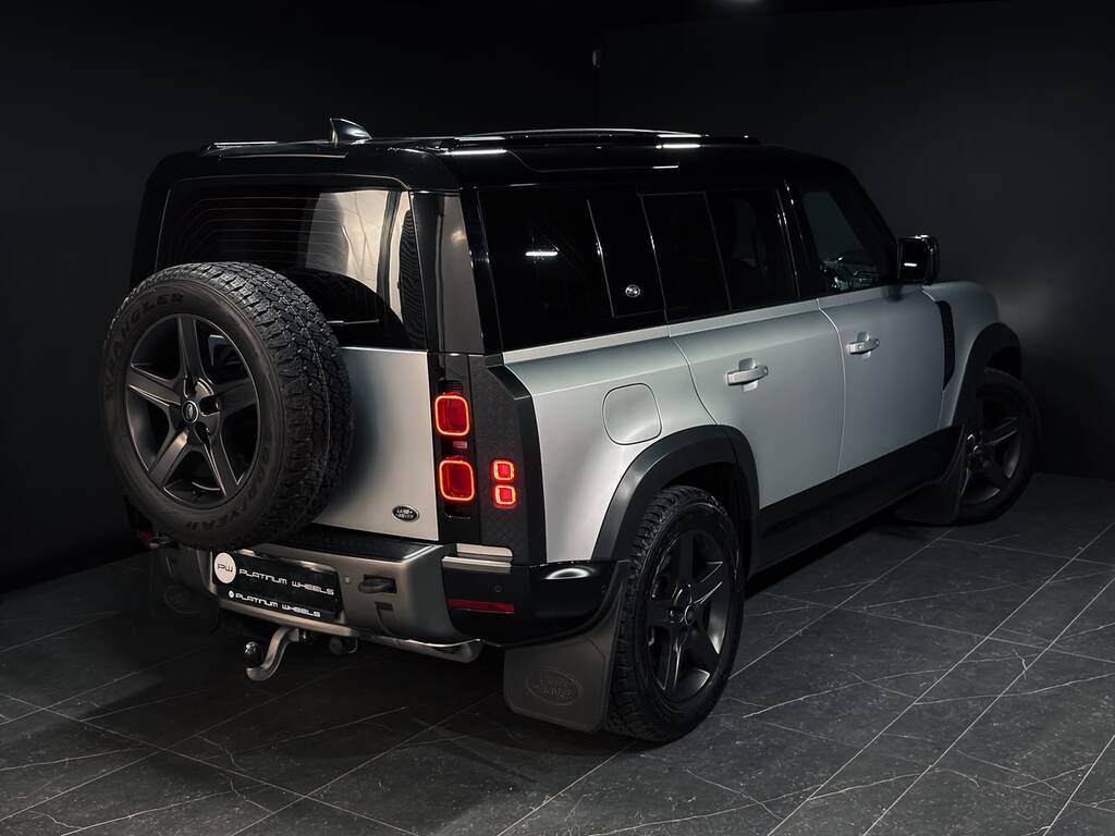 LAND ROVER DEFENDER 110 D300 SE X-DYNAMIC (221KW)
