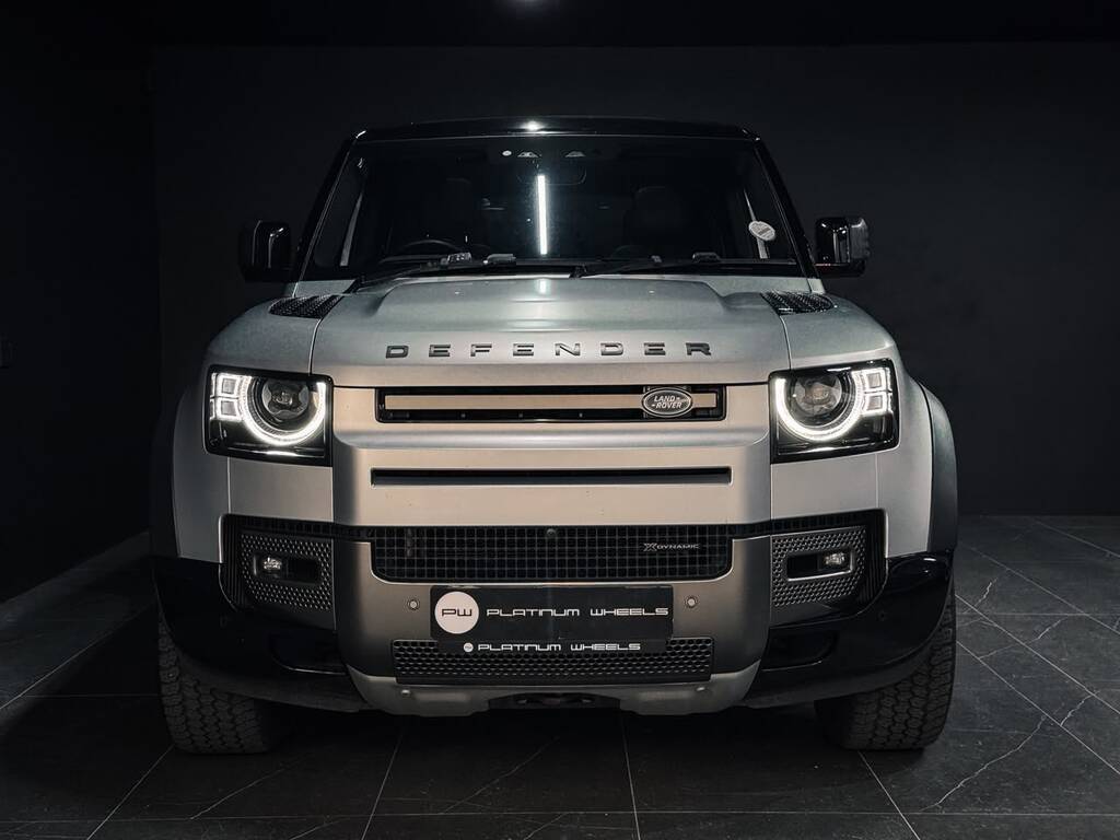 LAND ROVER DEFENDER 110 D300 SE X-DYNAMIC (221KW)