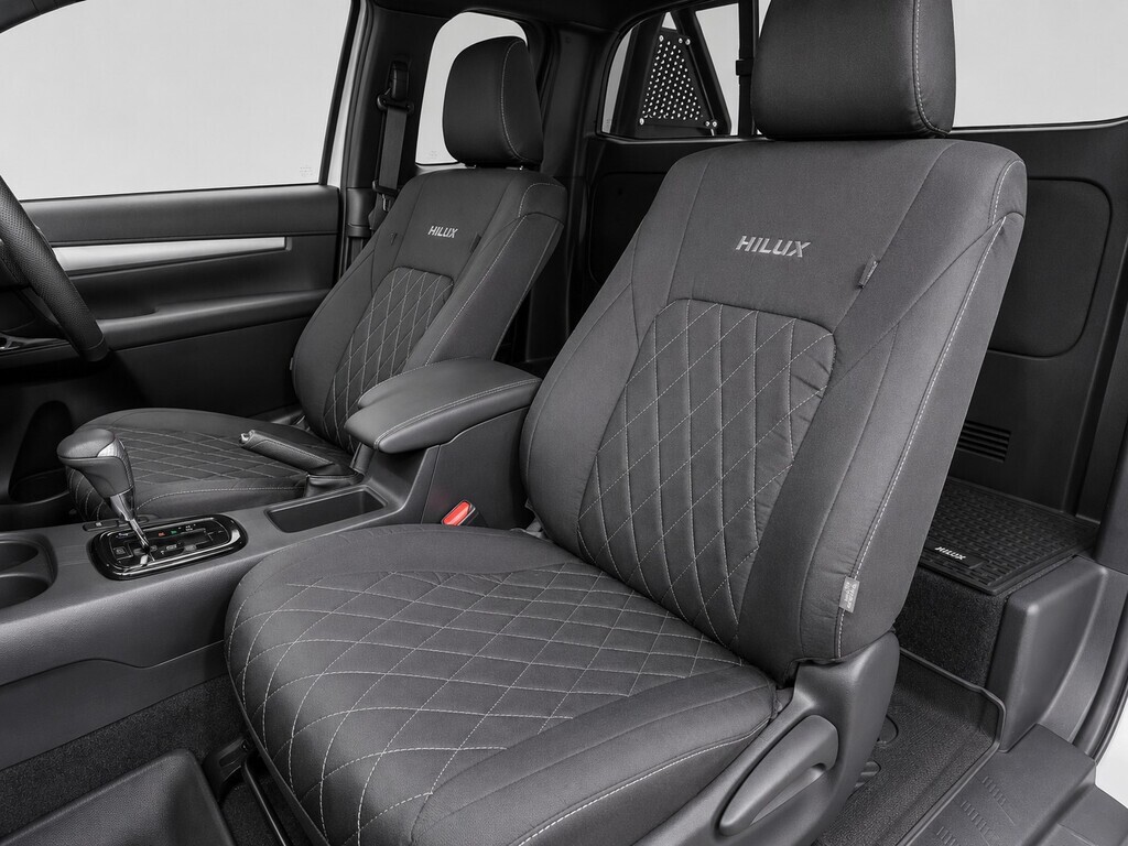 TOYOTA HILUX 2.8 GD-6 RB LEGEND 4X4 A/T P/U E/CAB