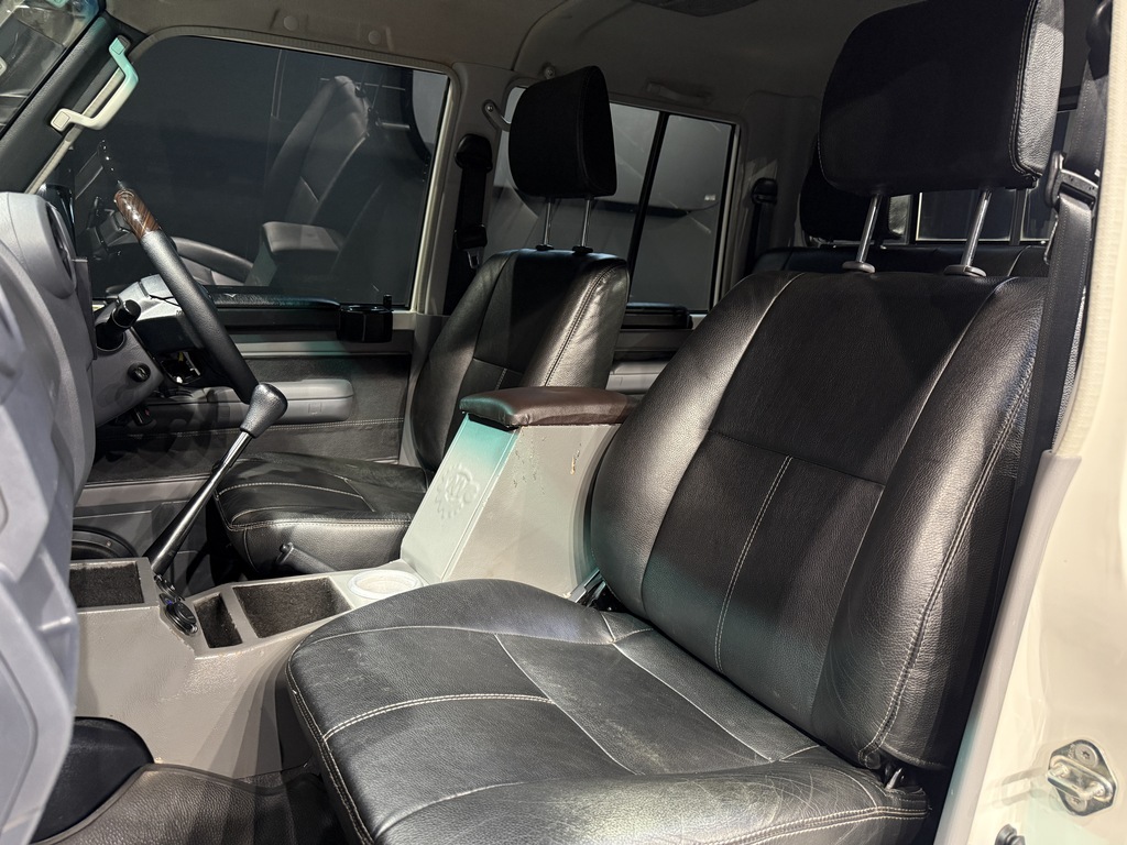TOYOTA LAND CRUISER 79 4.5D P/U D/C