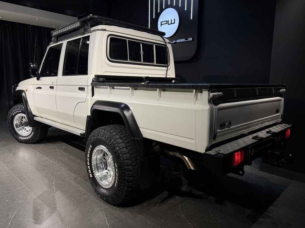 TOYOTA LAND CRUISER 79 4.5D P/U D/C
