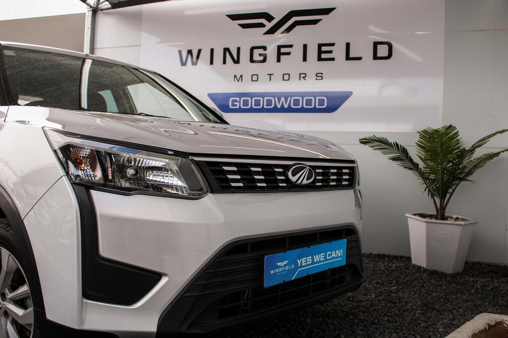 2022 MAHINDRA XUV300, Silver, 56128Kms, Manual, SUV, Diesel, R239 900, Wingfield Motors Goodwood