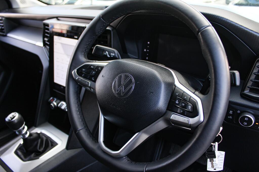 VOLKSWAGEN AMAROK - Image 11