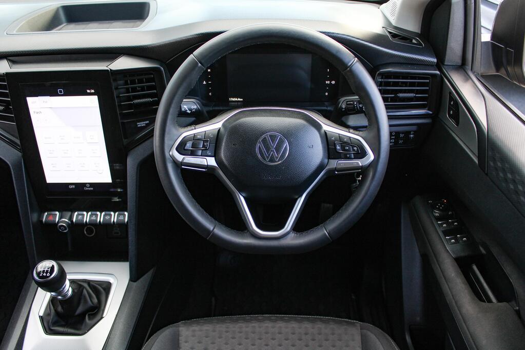 VOLKSWAGEN AMAROK - Image 12
