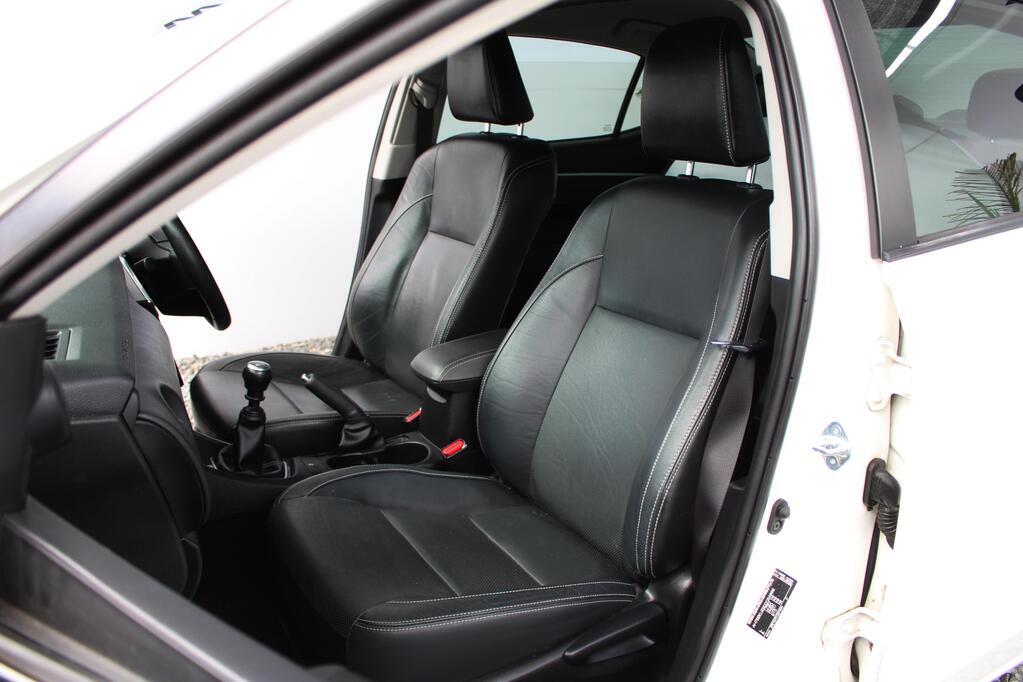 TOYOTA COROLLA - Image 10