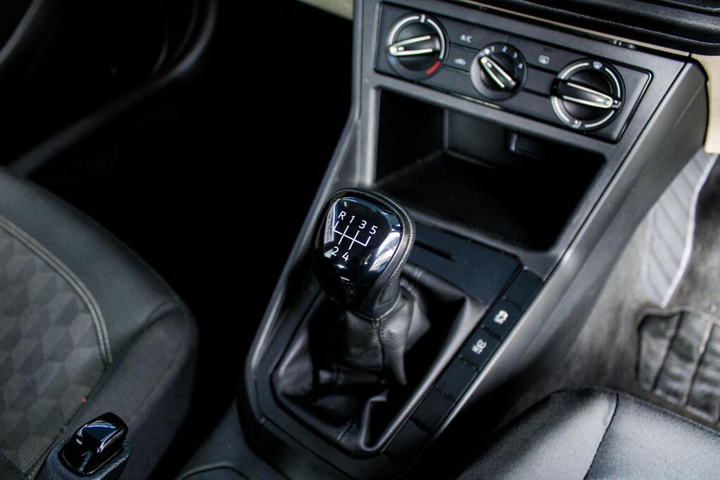 2023 VOLKSWAGEN POLO CLASSIC, Silver, 43103Kms, Manual, Sedan, Petrol, R239 995, Wingfield Motors Goodwood