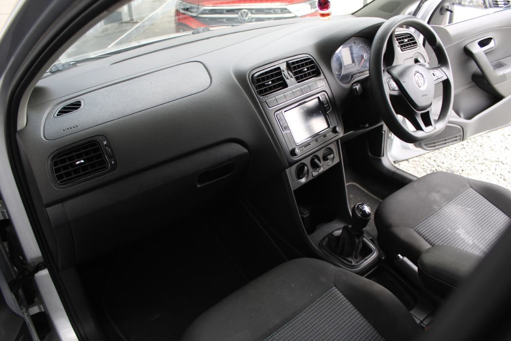 2021 VOLKSWAGEN POLO VIVO, White, 146726Kms, Manual, Hatchback, Petrol, R199 995, Goodwood