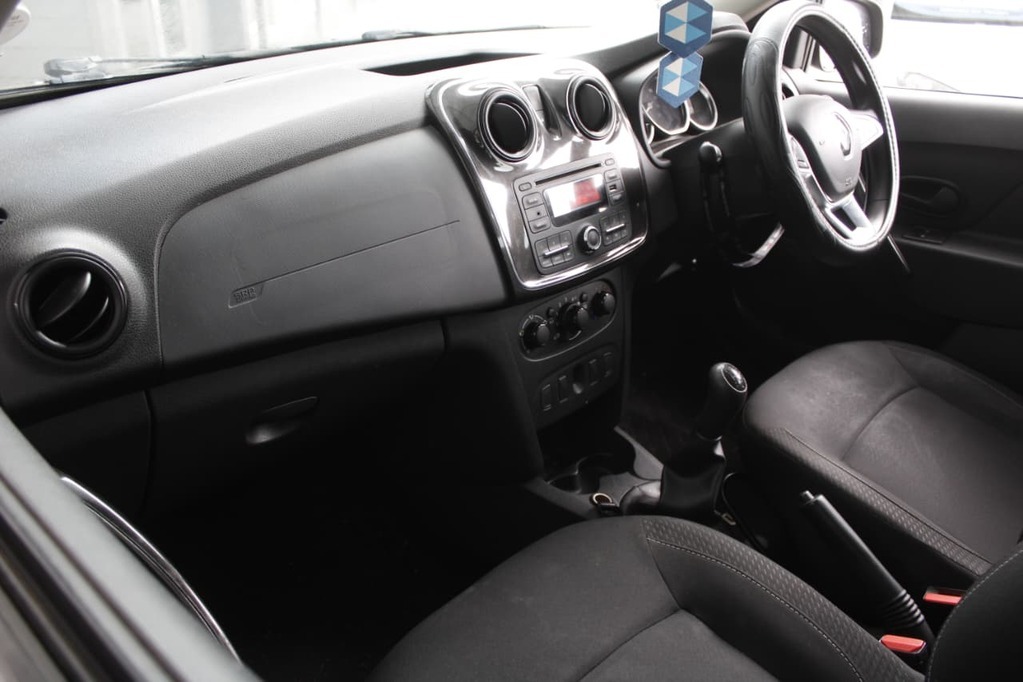 2018 RENAULT SANDERO, Grey, 124479Kms, Manual, , Petrol, R119 995, Wingfield Motors Goodwood