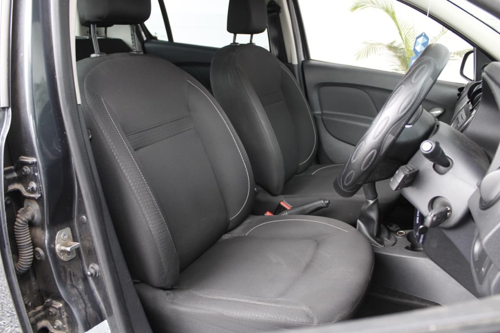 2018 RENAULT SANDERO, Grey, 124479Kms, Manual, , Petrol, R119 995, Wingfield Motors Goodwood
