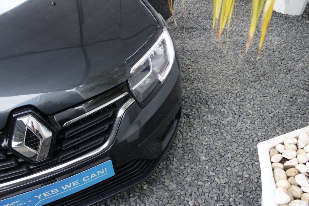 2018 RENAULT SANDERO, Grey, 124479Kms, Manual, , Petrol, R119 995, Wingfield Motors Goodwood