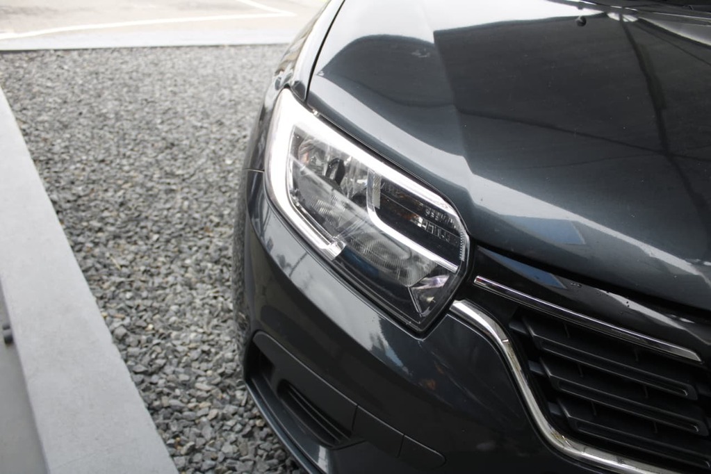 2018 RENAULT SANDERO, Grey, 124479Kms, Manual, , Petrol, R119 995, Wingfield Motors Goodwood
