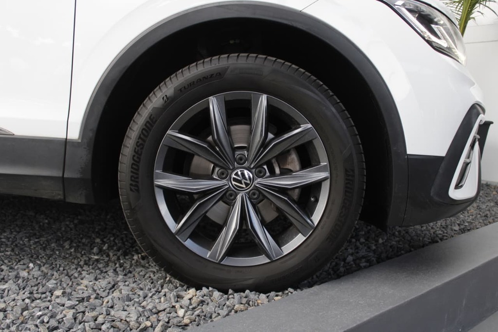 2022 VOLKSWAGEN TIGUAN, White, 53423Kms, Automatic, SUV, Petrol, R469 995, Goodwood