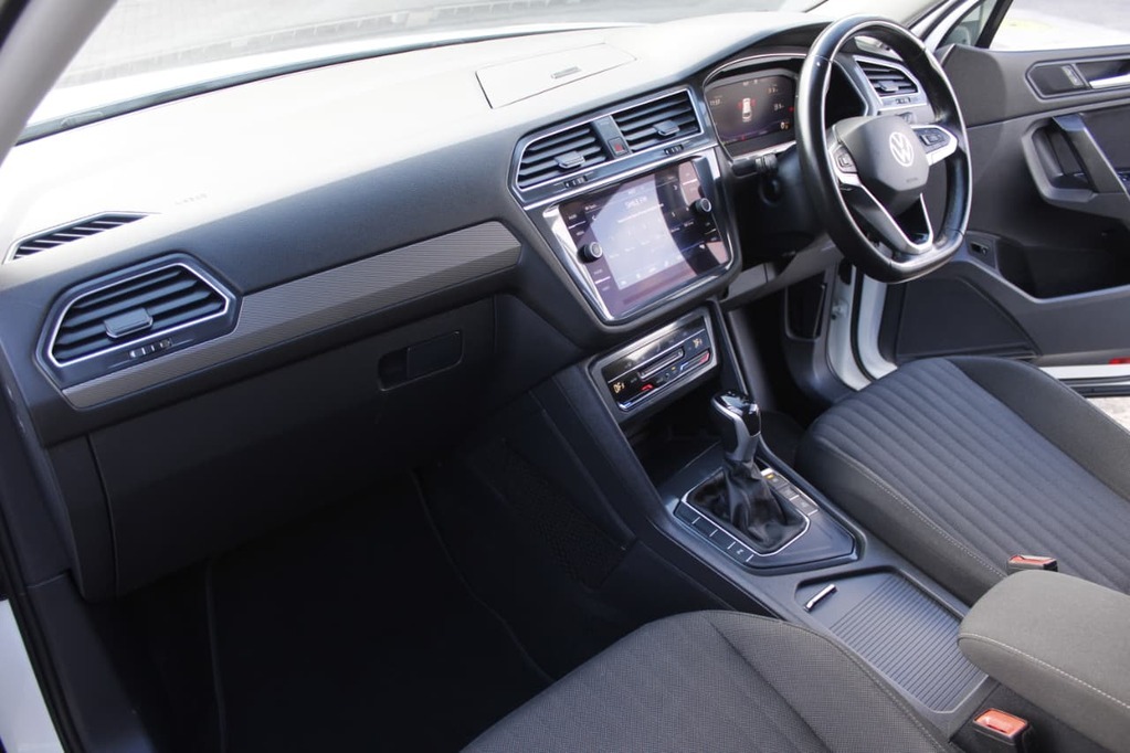 2022 VOLKSWAGEN TIGUAN, White, 53423Kms, Automatic, SUV, Petrol, R469 995, Goodwood