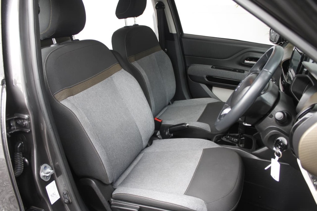 2024 CITROEN C3, Grey, 50041Kms, Automatic, SUV, Petrol, R239 995, Goodwood