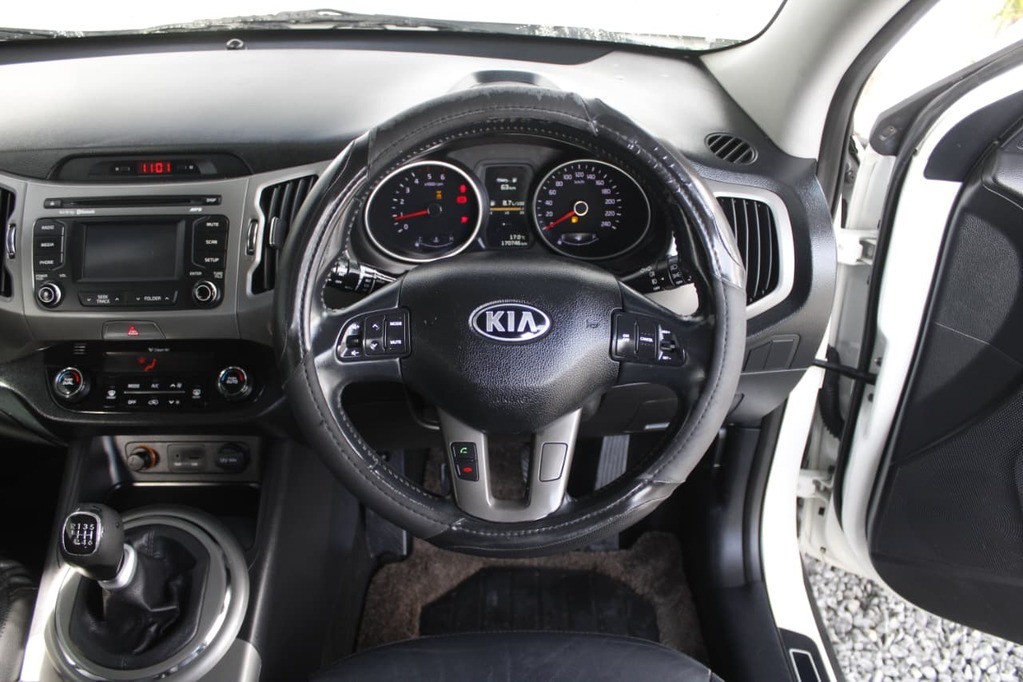 2014 KIA SPORTAGE, White, 170742Kms, Manual, SUV, Diesel, R159 995, Goodwood