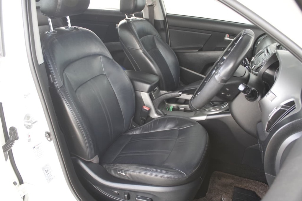2014 KIA SPORTAGE, White, 170742Kms, Manual, SUV, Diesel, R159 995, Goodwood