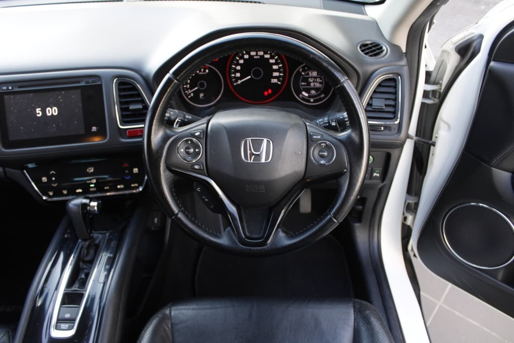 2016 HONDA HR-V, White, 152111Kms, Automatic, Hatchback, Petrol, R189 995, Goodwood