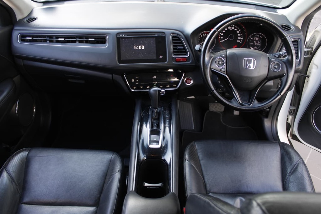 2016 HONDA HR-V, White, 152111Kms, Automatic, Hatchback, Petrol, R189 995, Goodwood