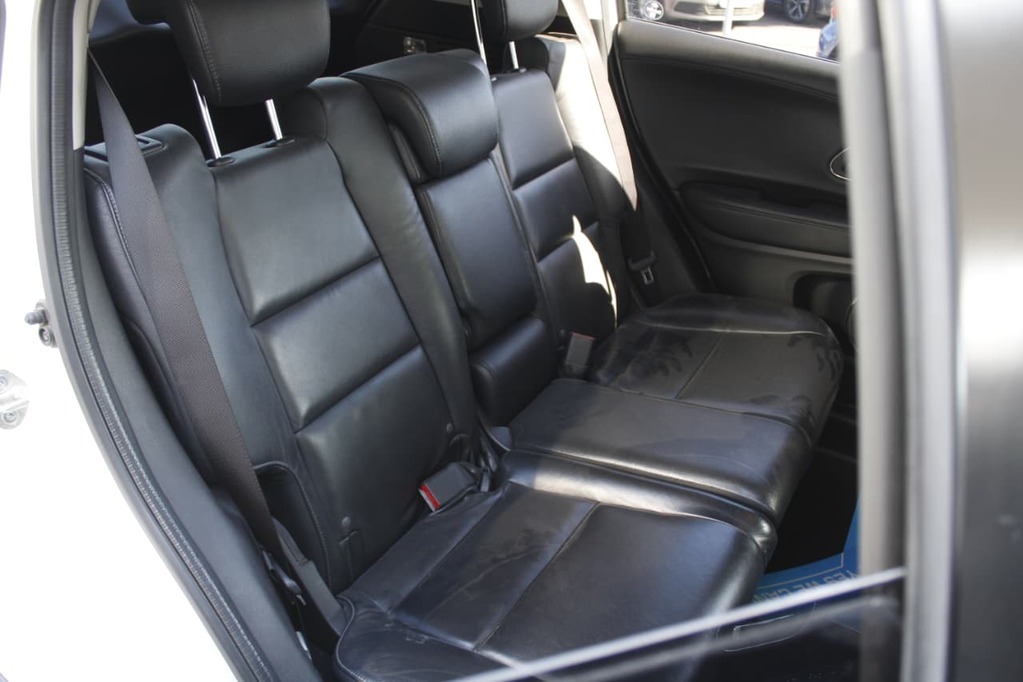 2016 HONDA HR-V, White, 152111Kms, Automatic, Hatchback, Petrol, R189 995, Goodwood