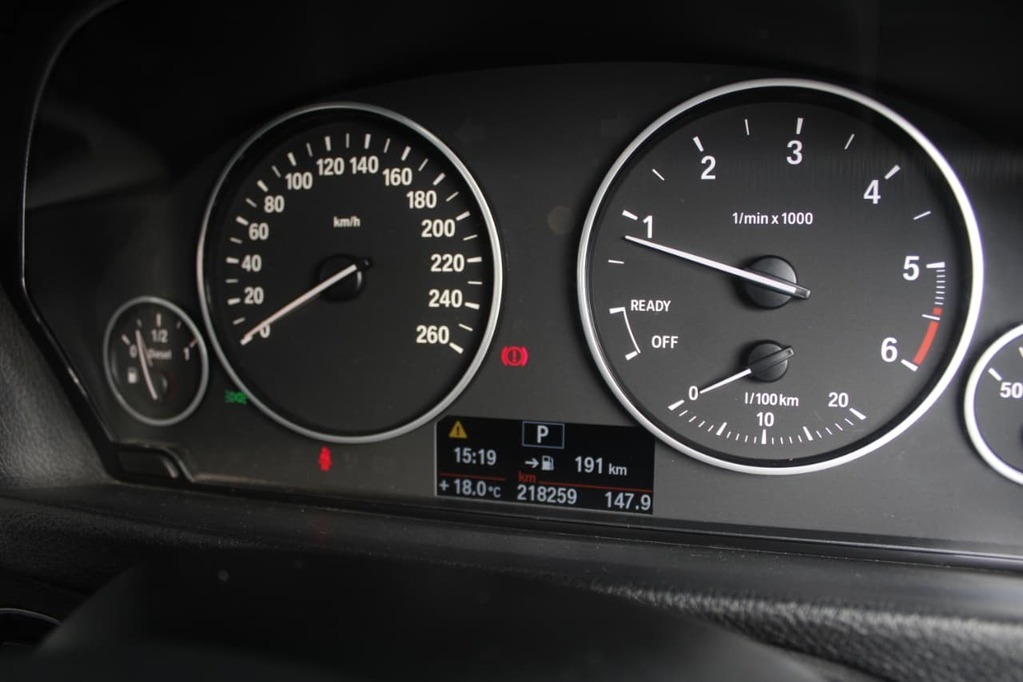 2012 BMW 3 SERIES, Grey, 218400Kms, Automatic, Sedan, Diesel, R149 995, Goodwood