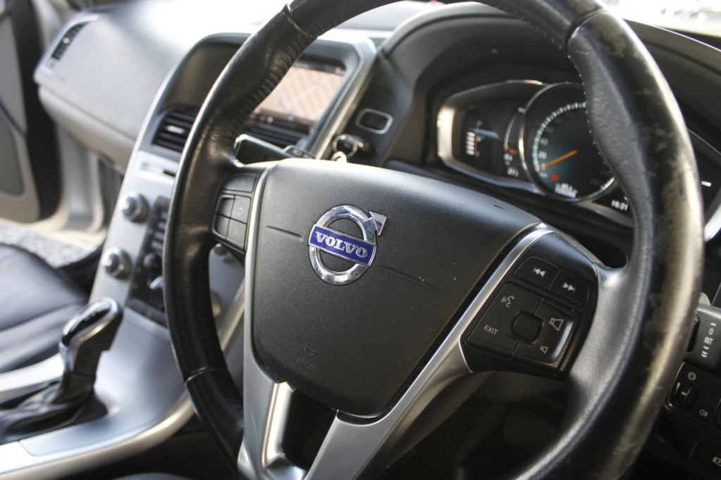 2018 VOLVO XC60, Silver, 105065Kms, Automatic, , Diesel, R289 995, Goodwood